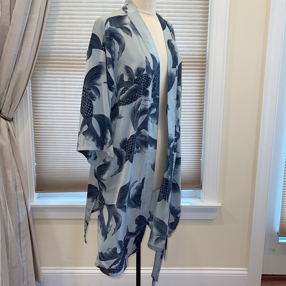 Moss Copenhagen Belted Saigon Koi Kimono - Picture 5 of 8